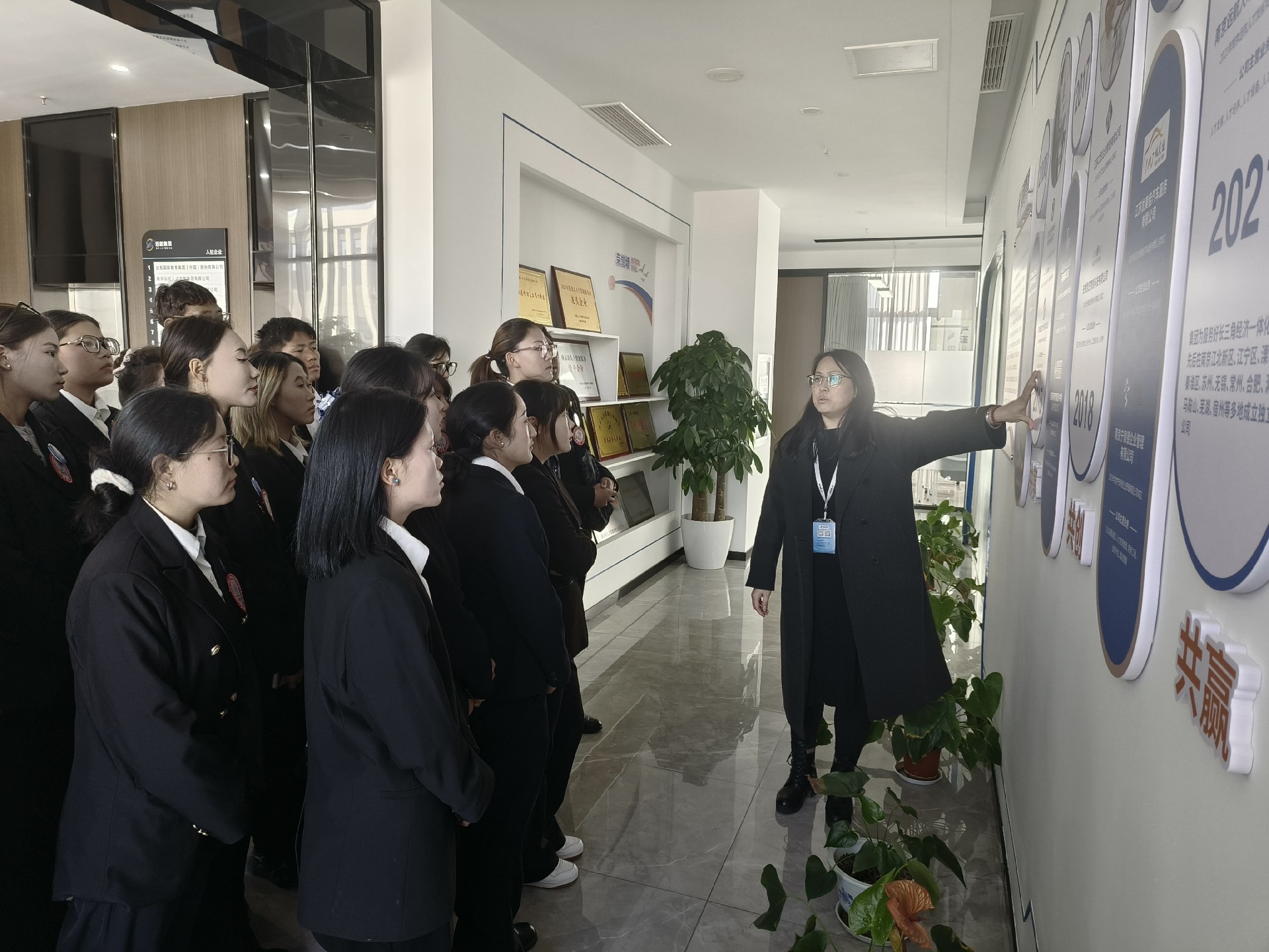 1763624587210160.jpg 1763624587210160.jpg